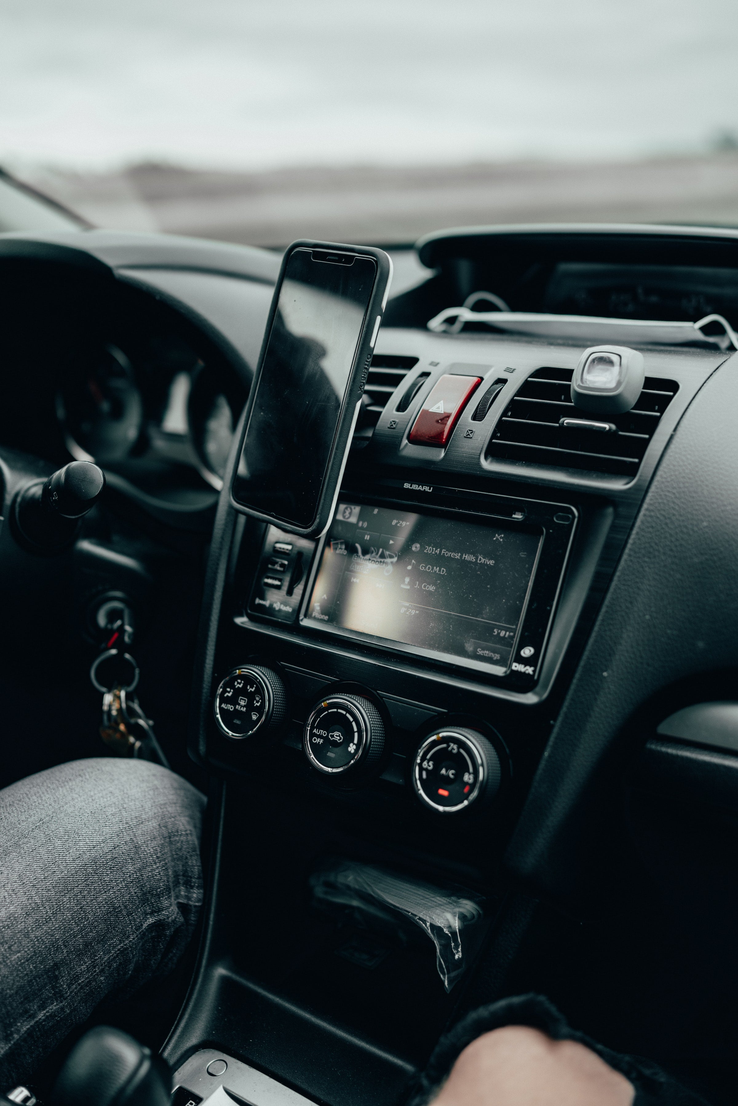 phone holder car air vent mount